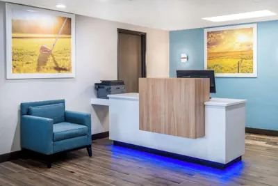 Photo 4 - Days Inn by Wyndham Sioux Falls Airport