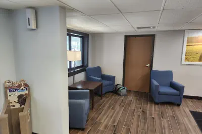 Photo 5 - Days Inn by Wyndham Sioux Falls Airport
