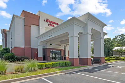 Photo 2 - Hampton Inn Kingsland