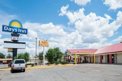 Photo 2 - Days Inn by Wyndham Gallup