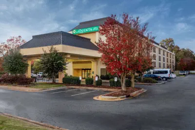 Photo 2 - Spark by Hilton Charlotte Airport North