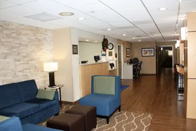 Photo 3 - Comfort Inn & Suites Durham near Duke University