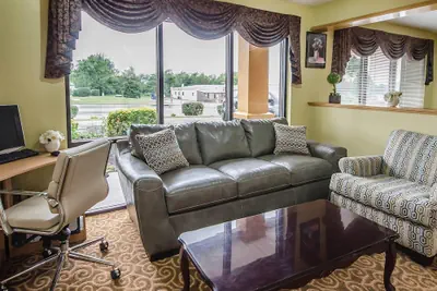 Photo 4 - Quality Inn Franklin South