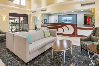 Photo 4 - Best Western Plus Deerfield Beach Hotel & Suites