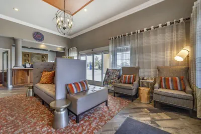 Photo 5 - Comfort Inn Humboldt Bay