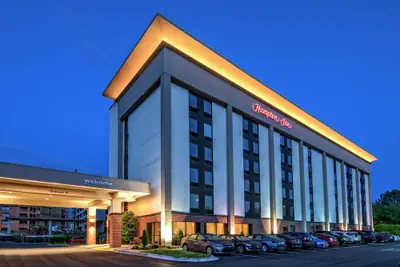 Photo 2 - Hampton Inn Charlotte - University Place