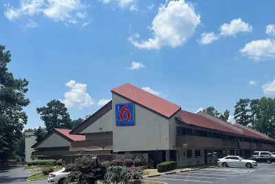 Photo 2 - Motel 6 Atlanta Smyrna / Ballpark