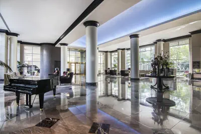Photo 4 - Renaissance Dallas North Hotel