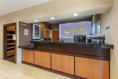 Photo 3 - SureStay by Best Western Mount Pleasant Racine