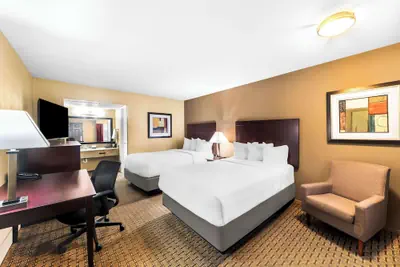 Photo 4 - Best Western Markita Inn