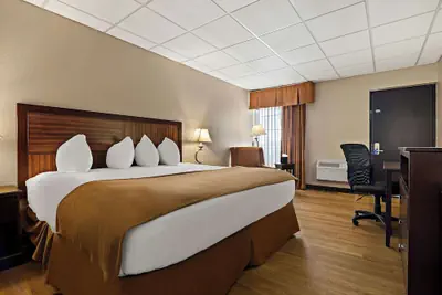 Photo 2 - Rodeway Inn McPherson East