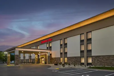 Photo 2 - Hampton Inn Janesville
