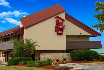 Photo 2 - Red Roof Inn Aberdeen
