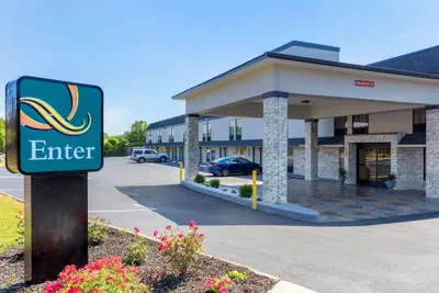 Photo 2 - Quality Inn Cleveland North