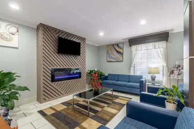 Photo 3 - Quality Inn Cleveland North