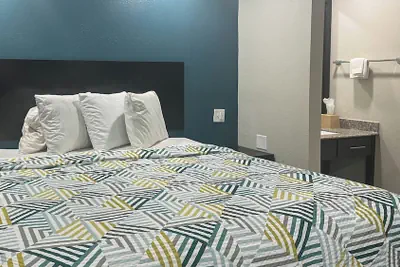 Photo 5 - Studio 6 Suites – Knoxville, TN