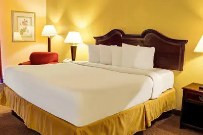 Photo 5 - Quality Inn Richmond North