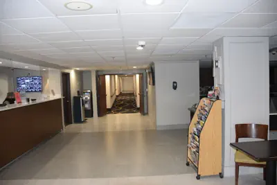 Photo 3 - Wingate by Wyndham Baltimore BWI Airport