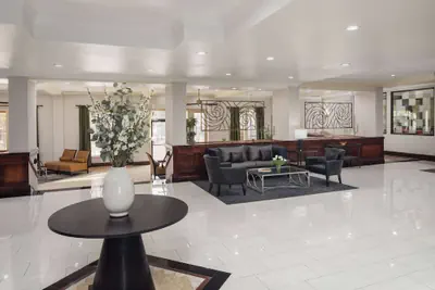 Photo 5 - Wyndham Tucson Airport Hotel & Conference Center