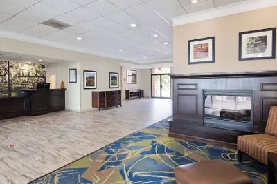 Photo 4 - Best Western Leesburg Hotel & Conference Center