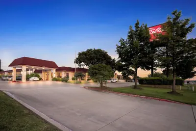 Photo 2 - Red Roof Inn & Conference Center McKinney