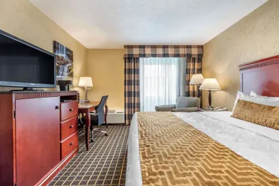 Photo 5 - Best Western Plus Bridgeport Inn