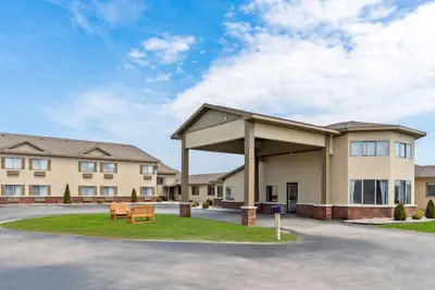 Photo 2 - Days Inn by Wyndham Alpena