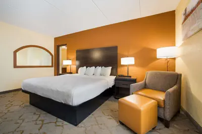 Photo 5 - Best Western Grand Victorian Inn
