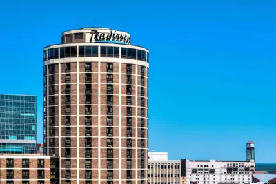 Photo 2 - Radisson Hotel Duluth - Harborview