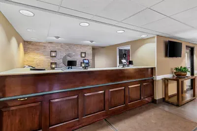 Photo 3 - Comfort Inn & Suites Somerset - New Brunswick