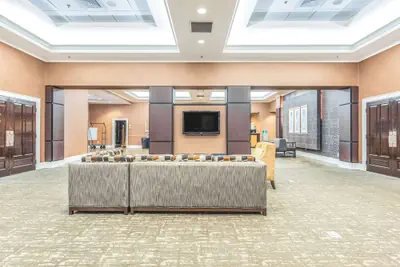 Photo 3 - DoubleTree by Hilton Columbus