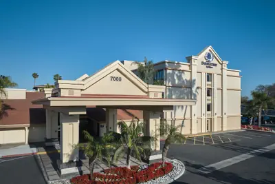 Photo 2 - DoubleTree by Hilton Buena Park