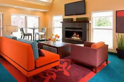 Photo 5 - MainStay Suites Appleton Airport - Fox River Mall Area