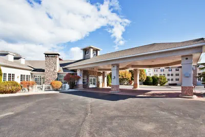 Photo 2 - Holiday Inn Express St. Ignace-Lake Front by IHG