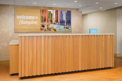 Photo 4 - Hampton Inn by Hilton Chicago-Midway Airport