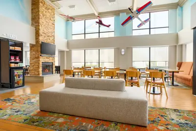 Photo 2 - Hampton Inn by Hilton Chicago-Midway Airport