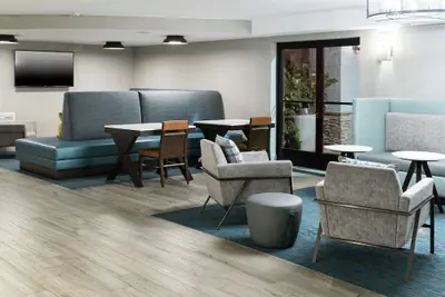 Photo 3 - Hampton Inn Los Angeles/Santa Clarita
