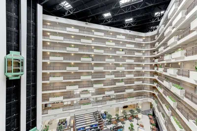 Photo 5 - Embassy Suites by Hilton Anaheim Orange