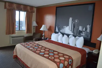 Photo 4 - Hill Country Inn & Suites