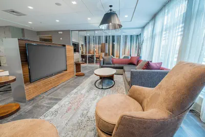 Photo 5 - Courtyard by Marriott Toledo West