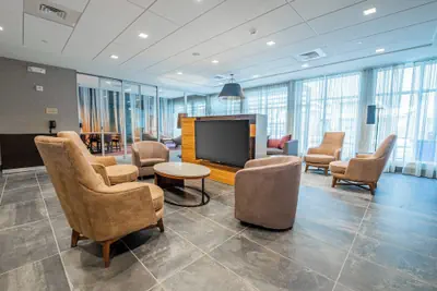 Photo 4 - Courtyard by Marriott Toledo West
