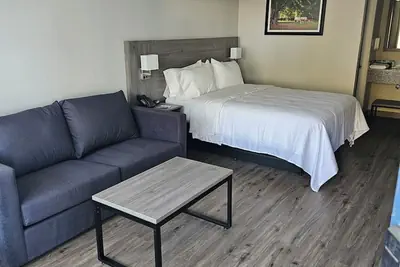 Photo 5 - Quality Inn & Suites Ocala I-75
