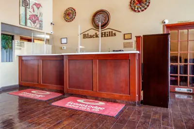 Photo 5 - Econo Lodge Black Hills