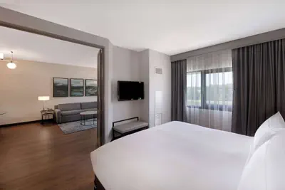 Photo 5 - DoubleTree Suites by Hilton Raleigh - Durham