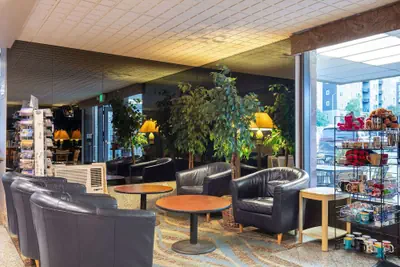 Photo 4 - Travelodge by Wyndham Seattle By The Space Needle