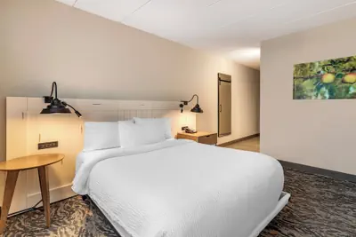 Photo 5 - Fairfield by Marriott Inn & Suites Providence Airport Warwick