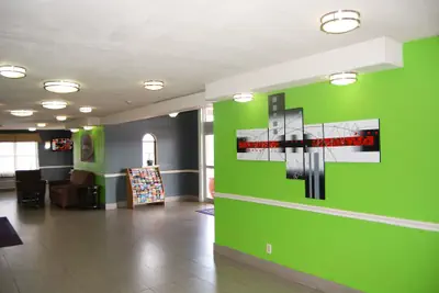 Photo 2 - Stay Express Inn Dallas - Fair Park / Downtown