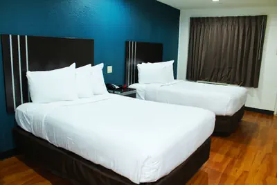 Photo 4 - Stay Express Inn Dallas - Fair Park / Downtown