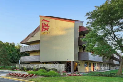 Photo 2 - Red Roof Inn PLUS+ Washington DC - Oxon Hill