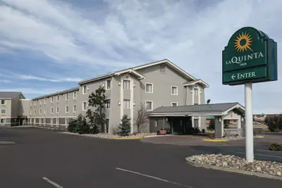 Photo 2 - La Quinta Inn by Wyndham Cheyenne